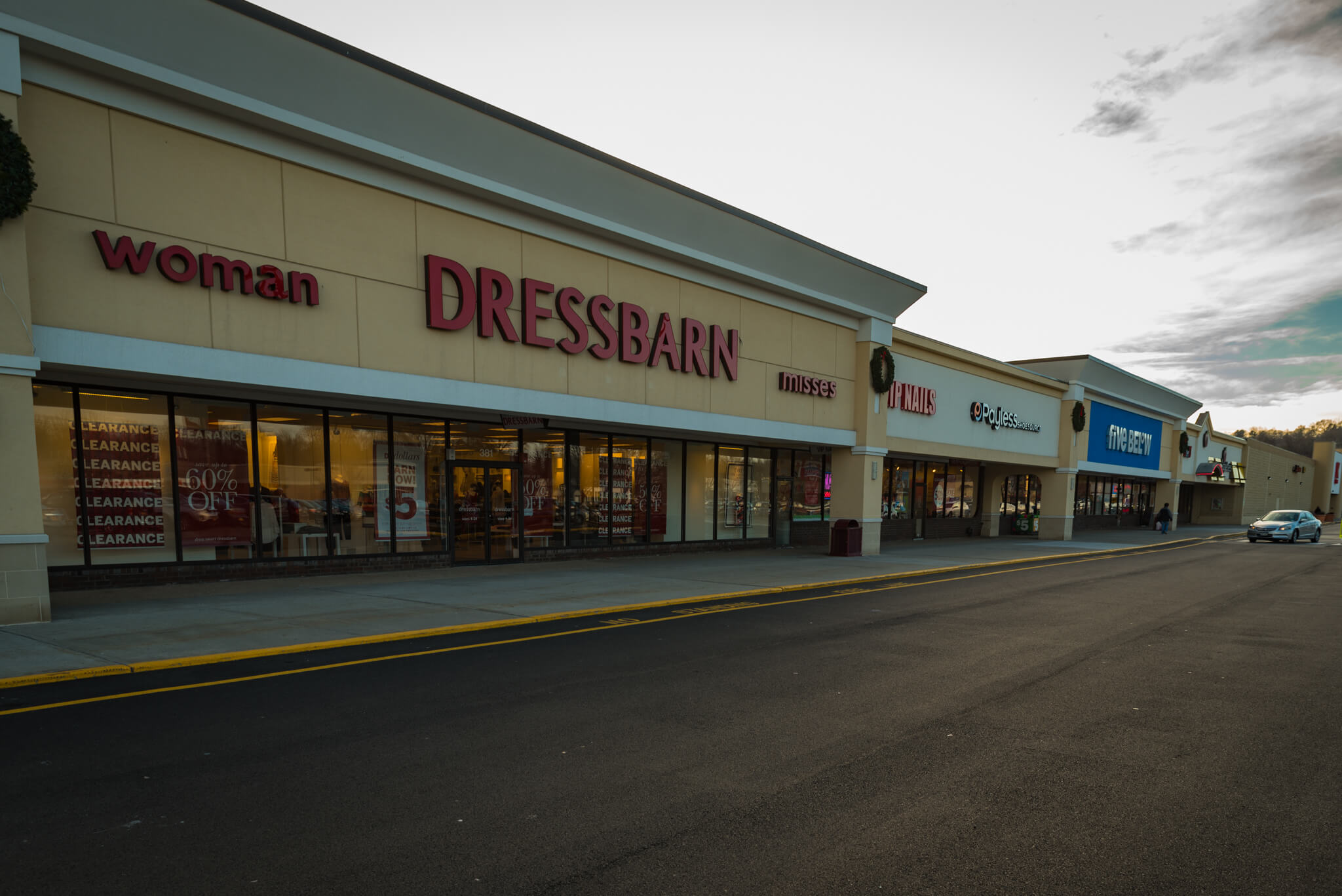 Crossroads Shopping Center 8