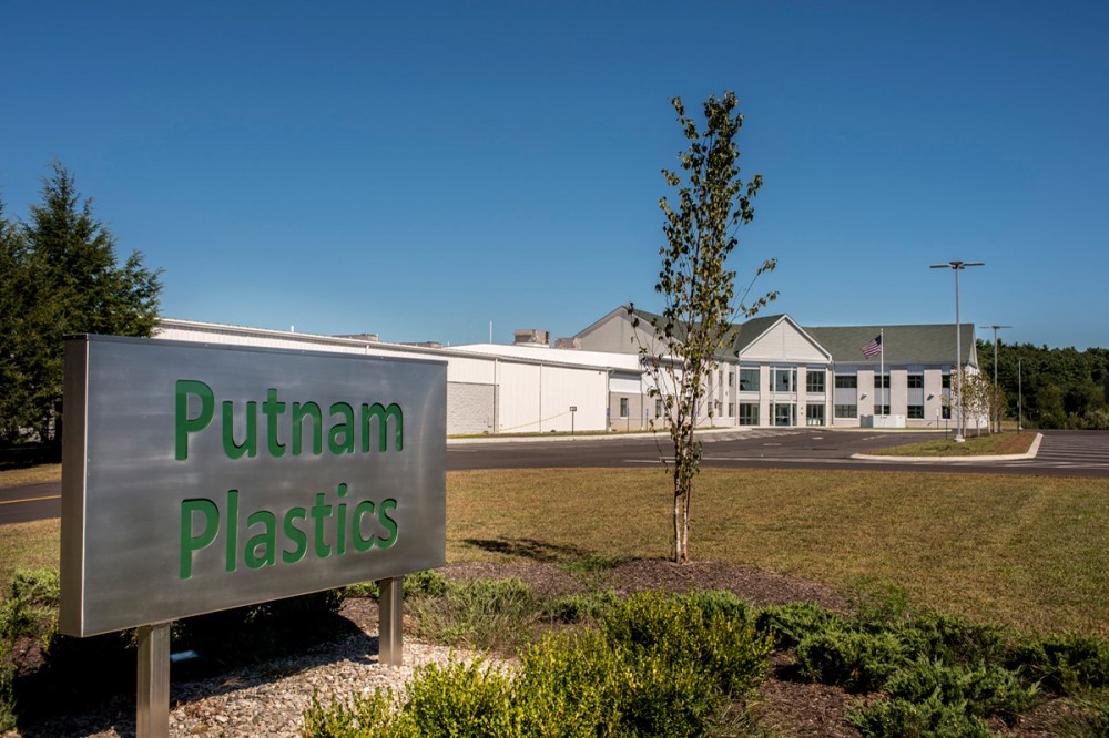 Putnam Plastics 10.jpg